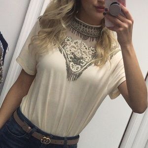 Embellished ivory tee shirt